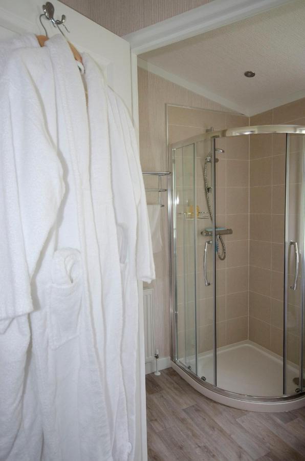 Hollicarrs Holiday Park - Hares Leap Riccall Екстериор снимка